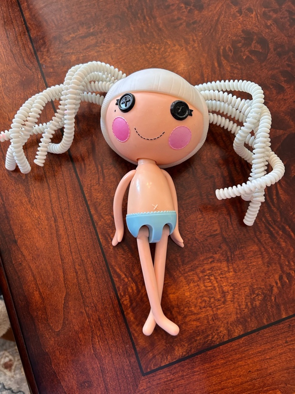 2010 Lalaloopsy Girl Doll 13" Full Size White Silly Hair Suzette La Sweet